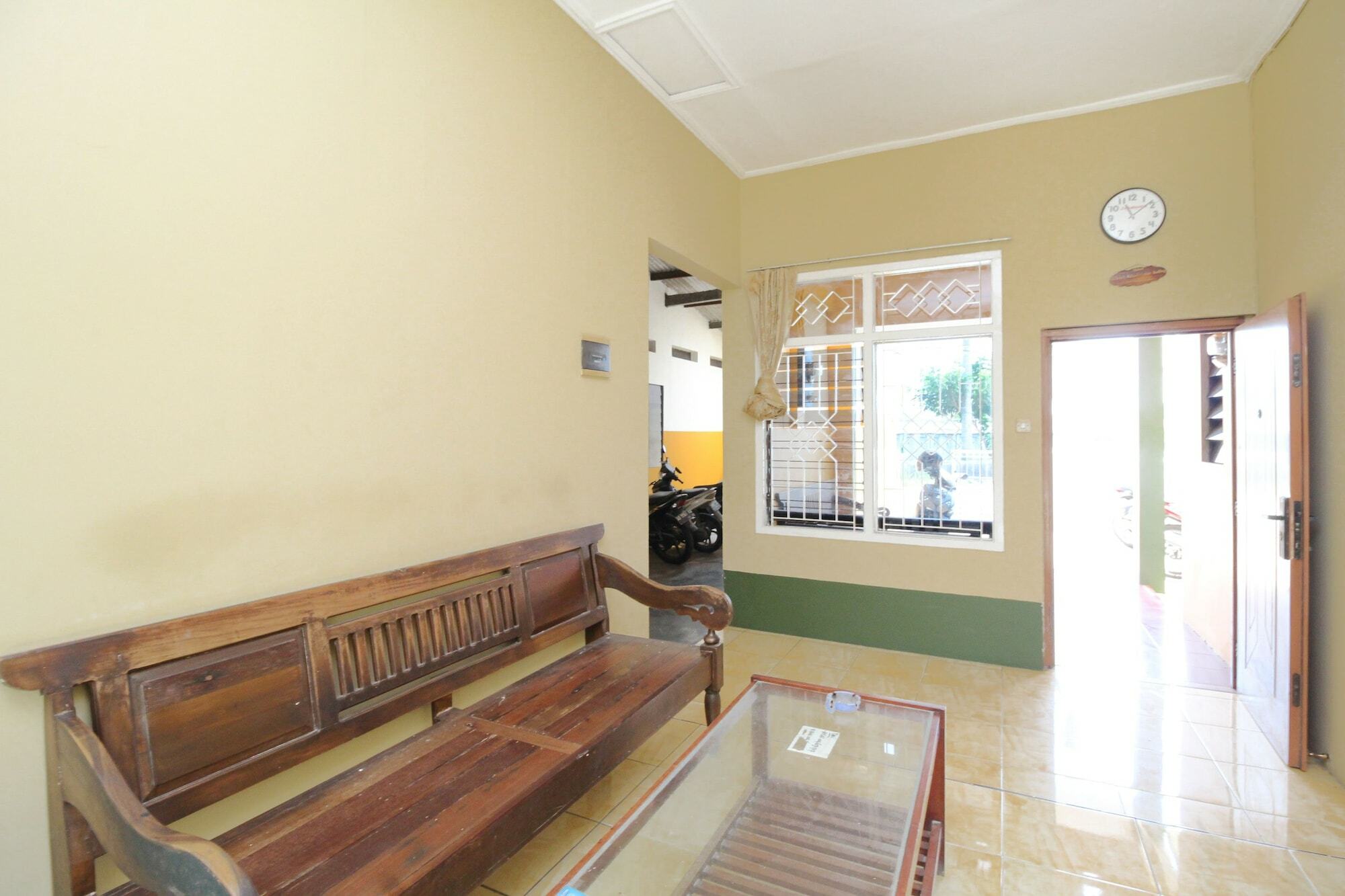 Reddoorz Syariah Near Prpp Semarang Hotel Exterior photo